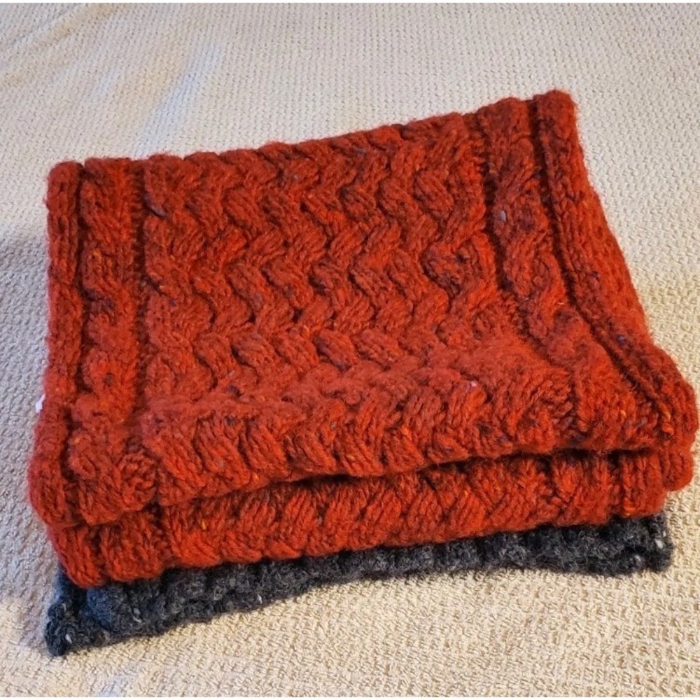 Avoca Donegal Irish 100% Wool scarf‎ Dark Red & Gray Thick Cable Knit NWT